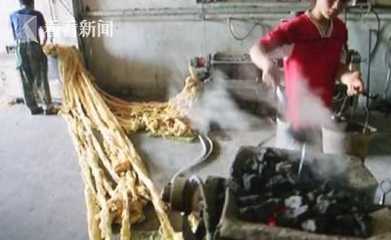 小學(xué)周邊“五毛食品”熱銷 專家:或致智力低下